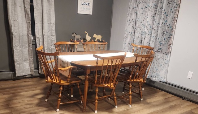 12 minutes to PSU - Entire 3 bedroom home on a quiet street