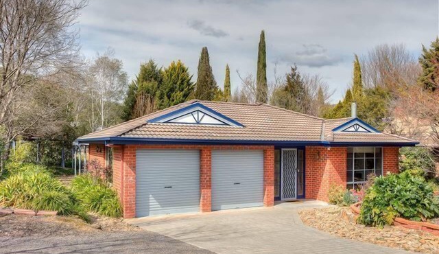 12 Mount Porepunkah Road