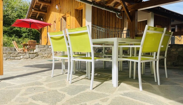 12-person chalet with pool