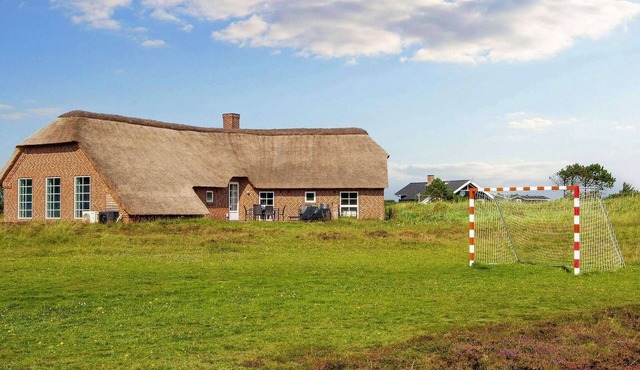 12 person holiday home in Ringkøbing-By Traum