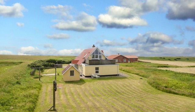 12 person holiday home in Lemvig