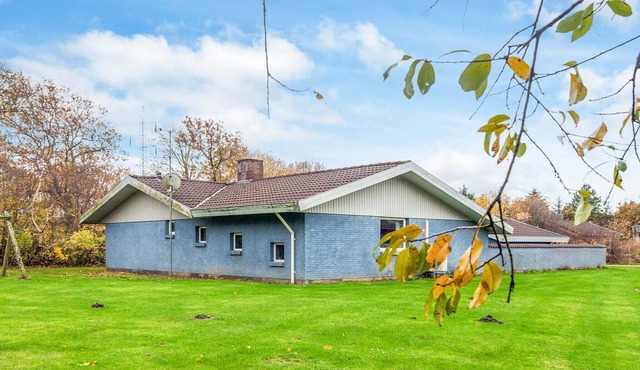 12 person holiday home in Oksbøl