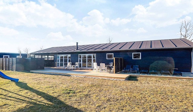 12 person holiday home in Ålbæk-By Traum