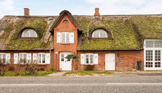 12 person holiday home in Højer