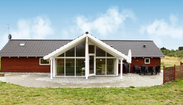 12 person holiday home in R dby