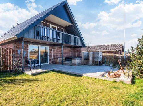 12 person holiday home in Thyborøn-By Traum