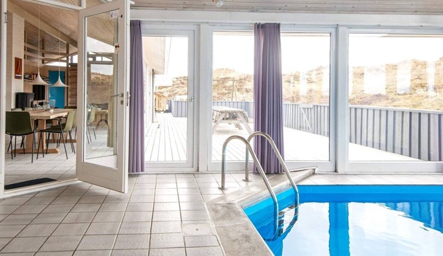 12 person holiday home in Fanø