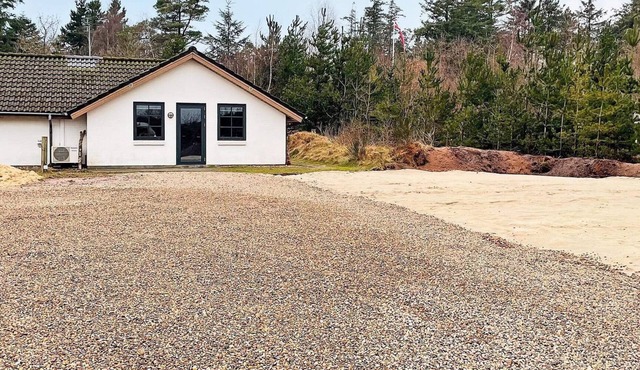12 person holiday home in Henne