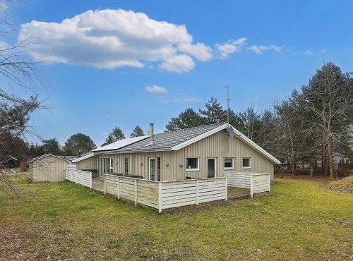 12 person holiday home in Rødby-By Traum