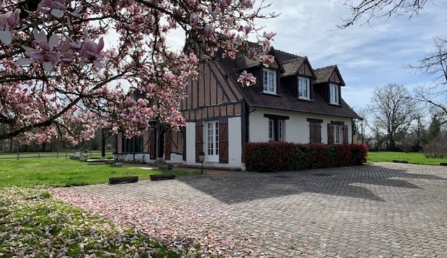 12 person property in Sologne