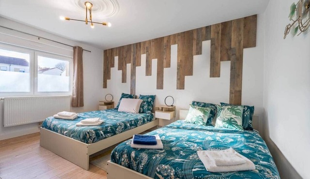 12. Private room 18m² - 2 beds - WIFI - Appart' 120m