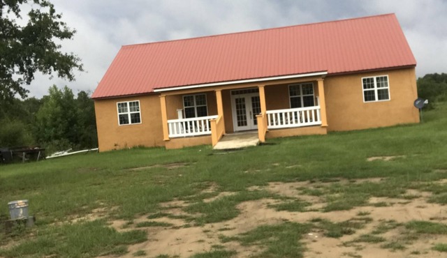 $120.00 por noche .Full house 2/2 $100.00 cleaning fee $30.00 Pet fee, per stay