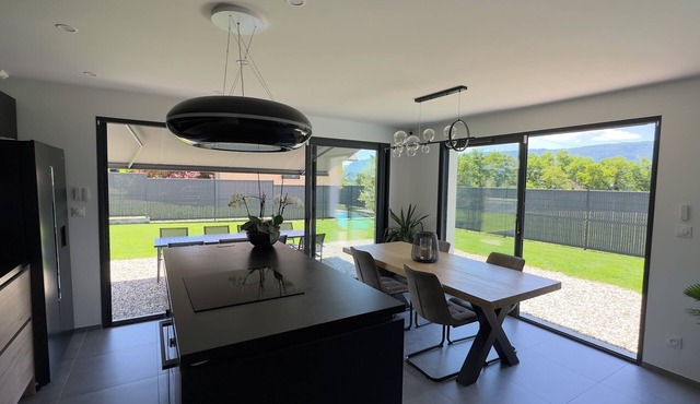 120 m2 family home with garden and swimming pool