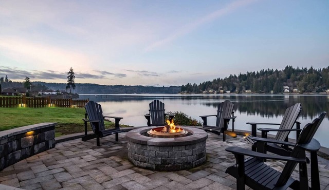 120' Waterfront Cabin | Sauna · Hot Tub · Olympic Natl Park | Hammersley Inlet