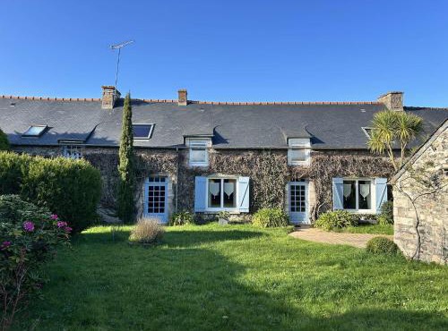 1200 - Maison de caractère pour 10 personnes.