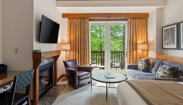 1204 Studio Inside Lodge At Spruce Peak 2nd Floor Spruce Peak & Village Views