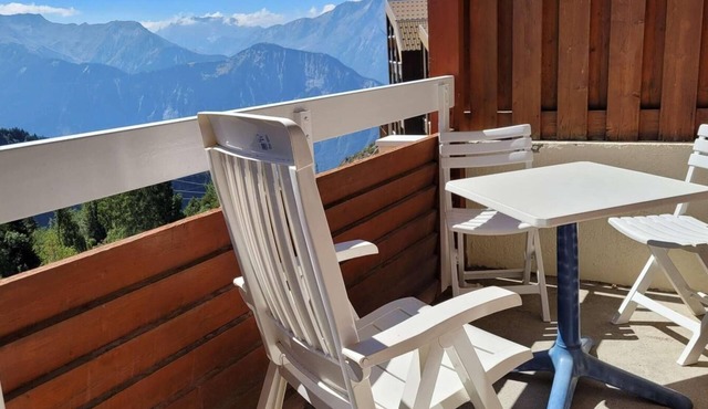 120m from shops, 7th floor, swimming pool, sauna, balcony, tv, ski locker, 59m², Alpe d'Huez