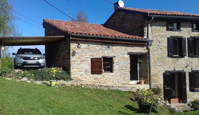 120m² house / garden / covered terrace barn at an altitude of 600m in a quiet hamlet