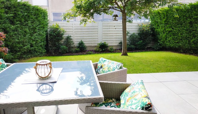 🌳 120m² of greenery and tranquility 🐦