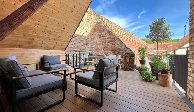 120m² village house with 3 bedrooms and terrace, ideal for couples of friends