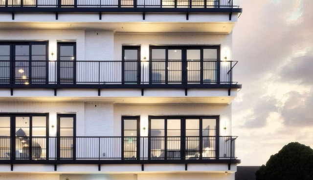 121 Hotel Buyout | 18 Rooms | 58-Person Hotel