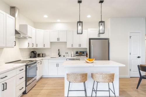 122 - Stylish Family Retreat