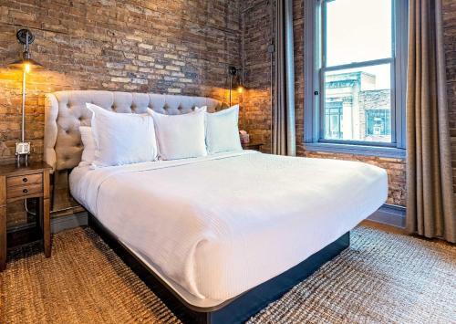 124 Lofts - Downtown Dundee - Walk to Dining