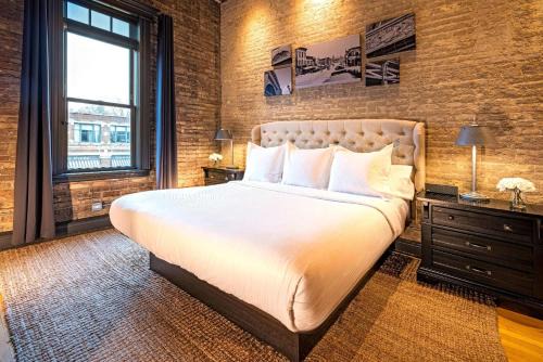 124 Lofts - Downtown Dundee - Walk to Dining