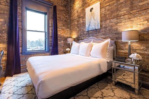 124 Lofts - Downtown Dundee - Walk to Dining