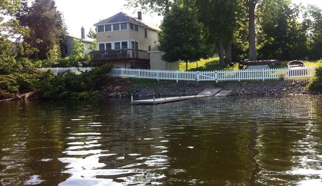 125 foot waterfront cottage on Blind Sodus Bay