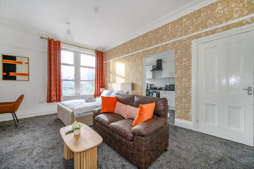 125HS - Spacious & Relaxing Studios