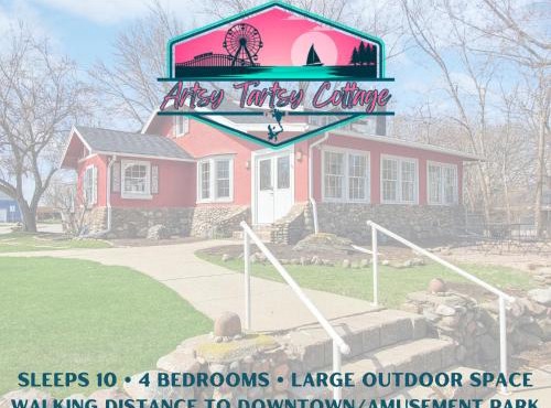 127 Hwy 71 Main House