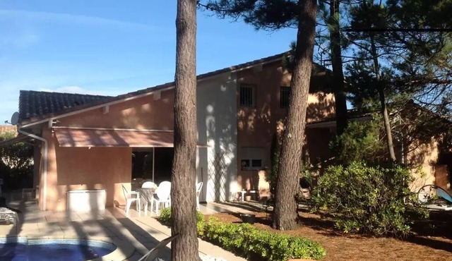 128 Despiau - Villa with pool in a quiet area