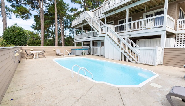 1289 - Sounds Like Fun, 6-bed 5-bath home in Corolla NC with stunning sound views & ample amenities