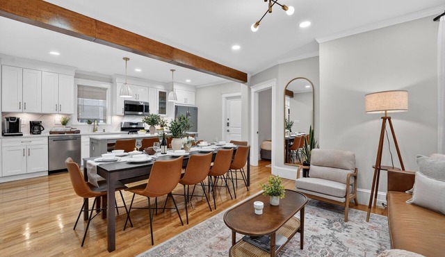 12BR World Cup Compound Near Downtown Boston Backyard Walk to Train