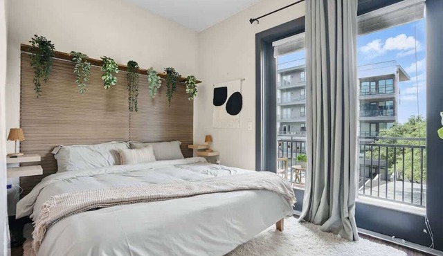 12min DT | 6min Domain | Studio-Pool, Free Parking