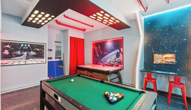 12PPL Luxury Disney Retreat Game Room Poolnn