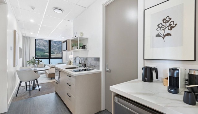 12th Ave Queenstown Suite 11