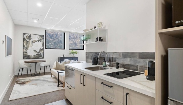 12th Avenue Queenstown Suite 14