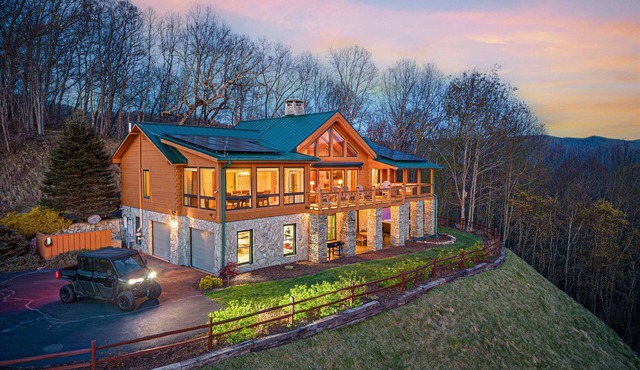 13-Acre Hilltop Luxury Lodge | Panoramic Views