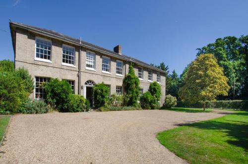 13 Bed in Tattingstone oc-tat26