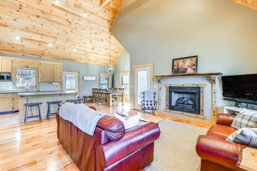 13 Mi to Cashiers! Family Cabin with Wraparound Deck