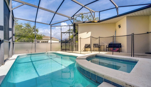 13 Mi to Disney Parks: Family Villa w/Heated Pool
