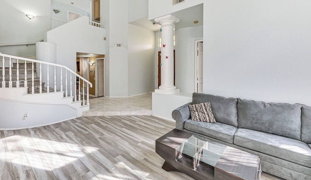 13 Mi to Dtwn Riverside: SoCal Family Home!