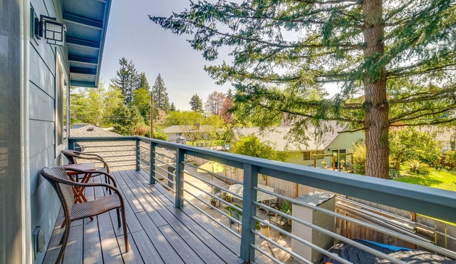 13 Mi to Dtwn Seattle! 'The Nest' Apt w/Balcony