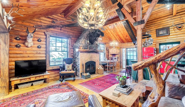~ 13 Mi to Main St: Park City Cabin w/Mtn Views!