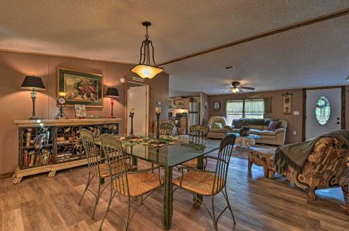 13 Mi to Silver Springs Pet Friendly Getaway!