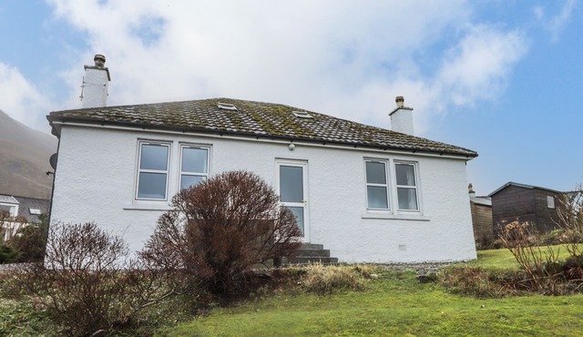 13 SCONSER, family friendly, country holiday cottage in Portree