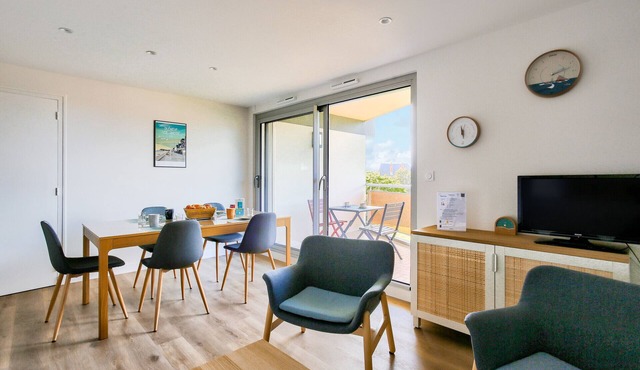 130m from the beach, nice flat for 4