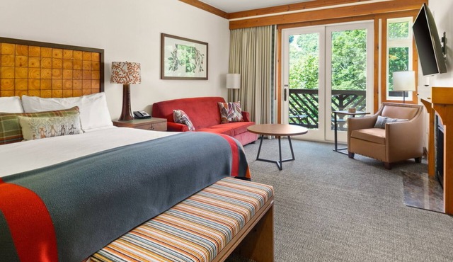 #1315 | STUDIO | The Lodge At Spruce Peak | Big Mountain Views 3rd floor